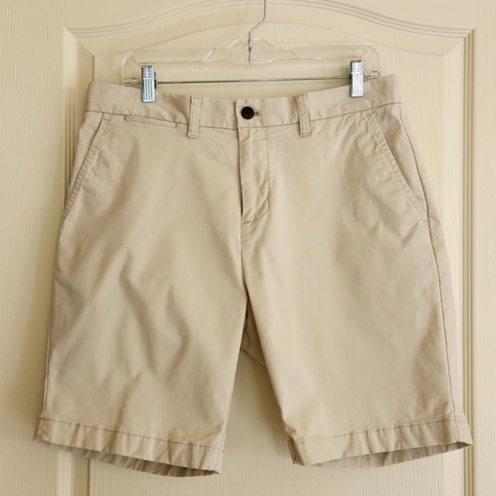 Tommy Hilfigure mens cotton shorts. 34 waist.